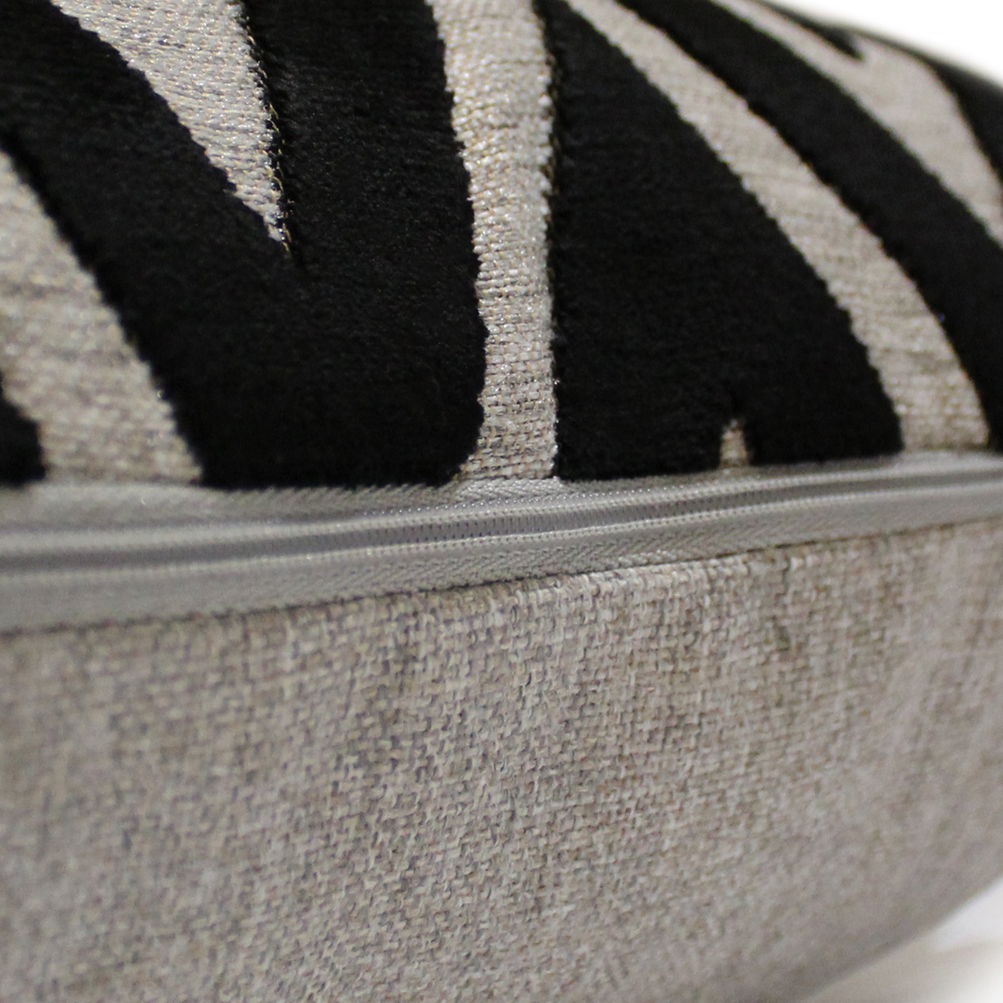 Bowie Cushion (Sold in 2's)