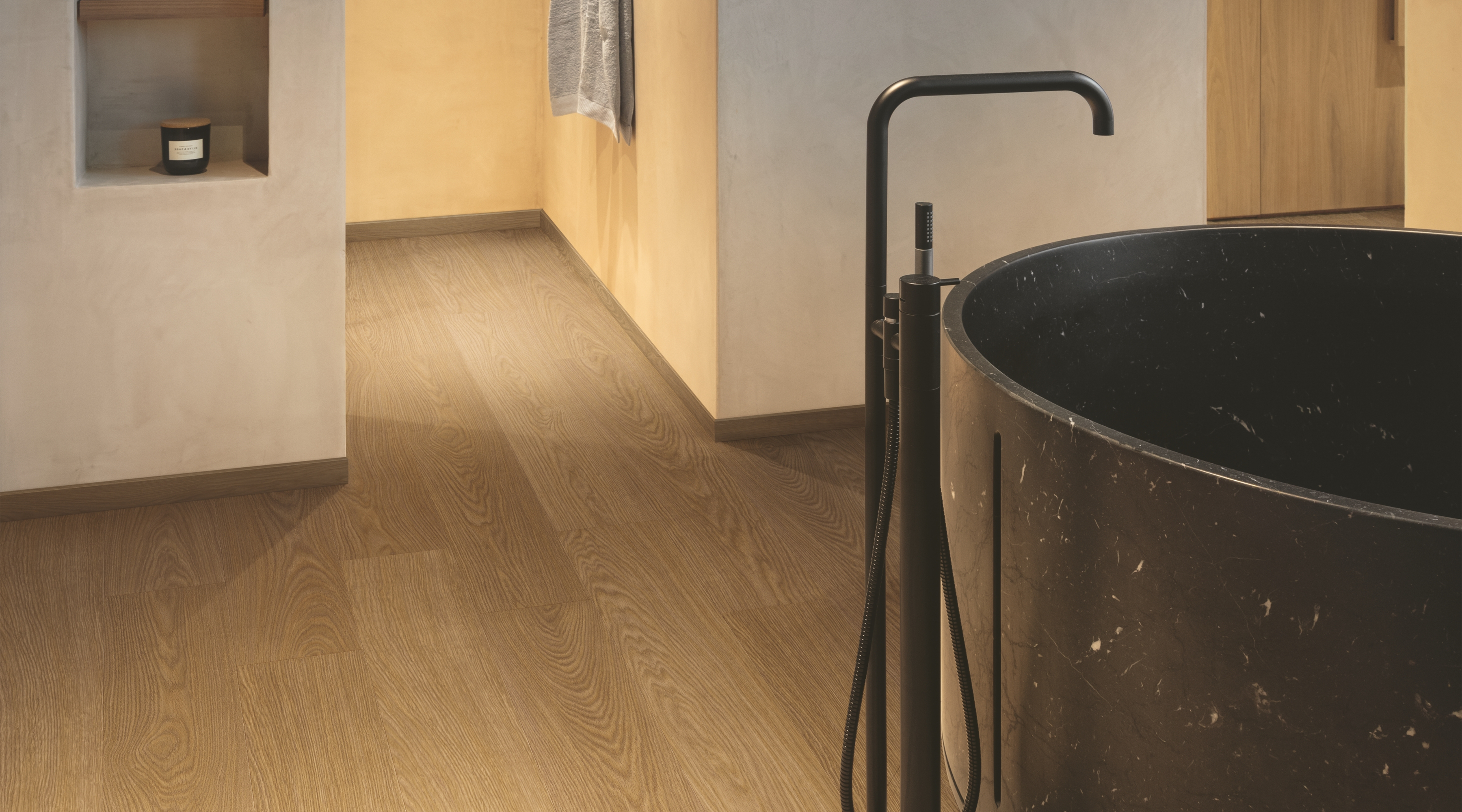 Blos Base - Cocoa Oak
