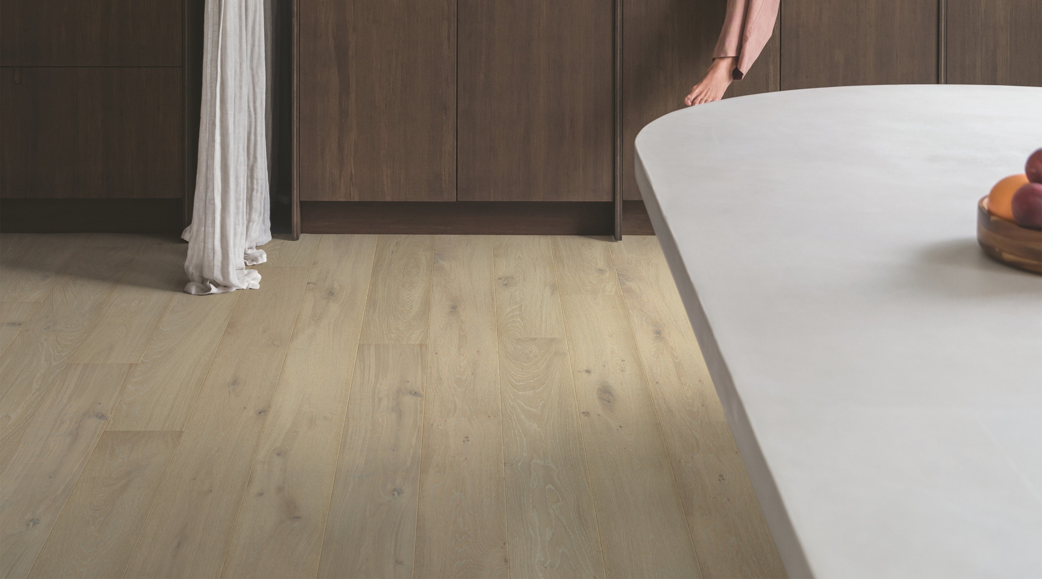 Cascada Hardwood Range Light Storm