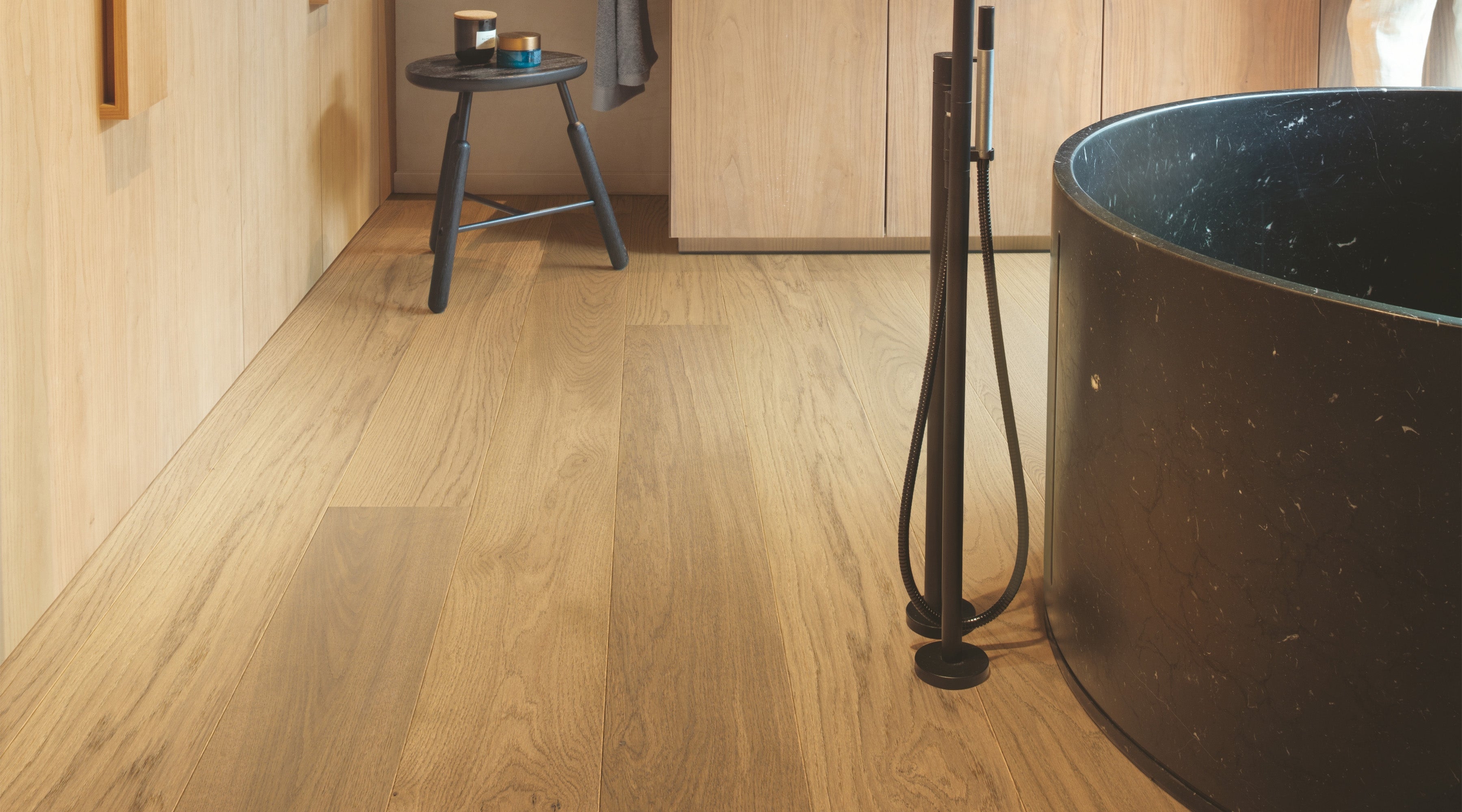 Cascada Hardwood Range Light Chestnut