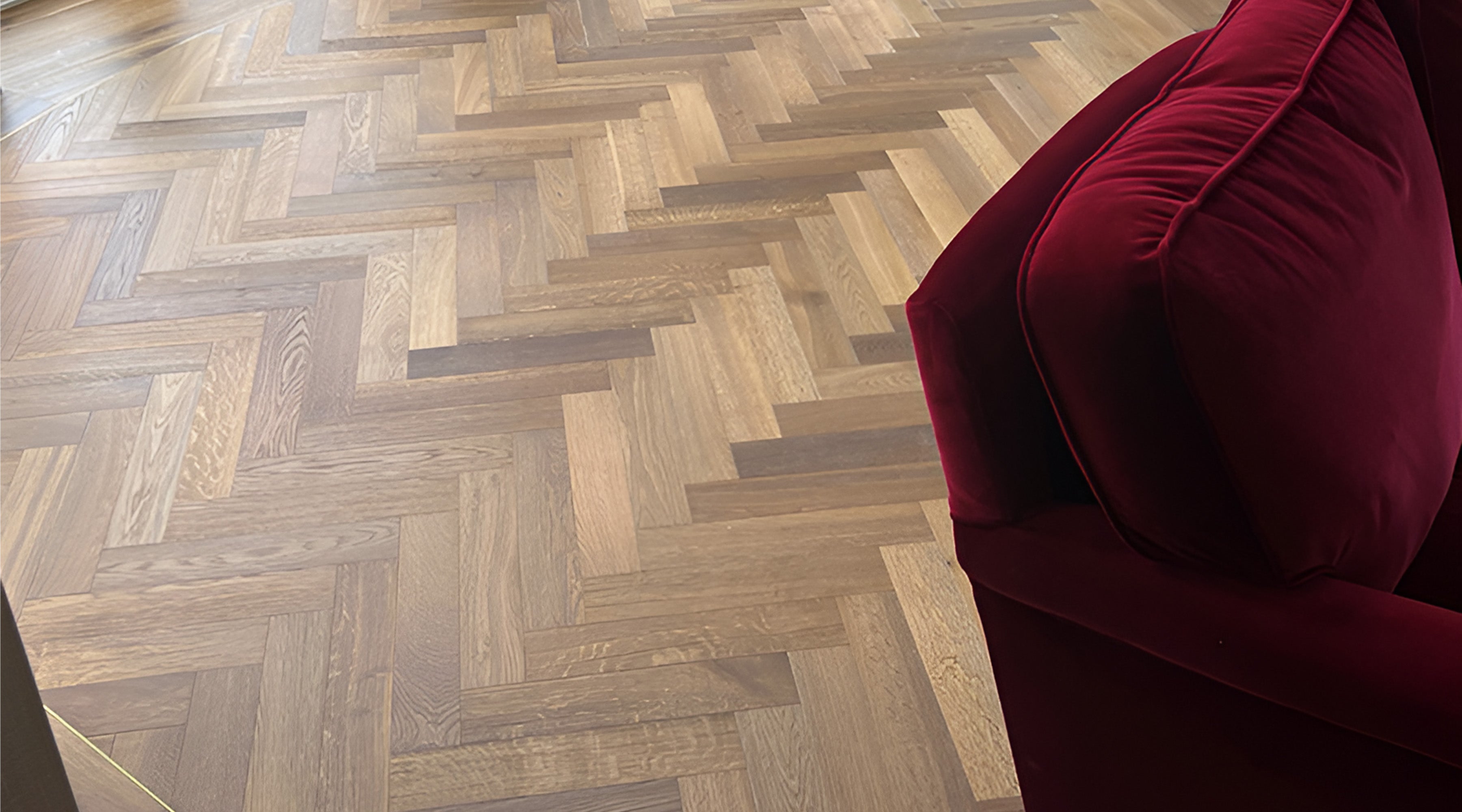 Soho Herringbone Oak 377