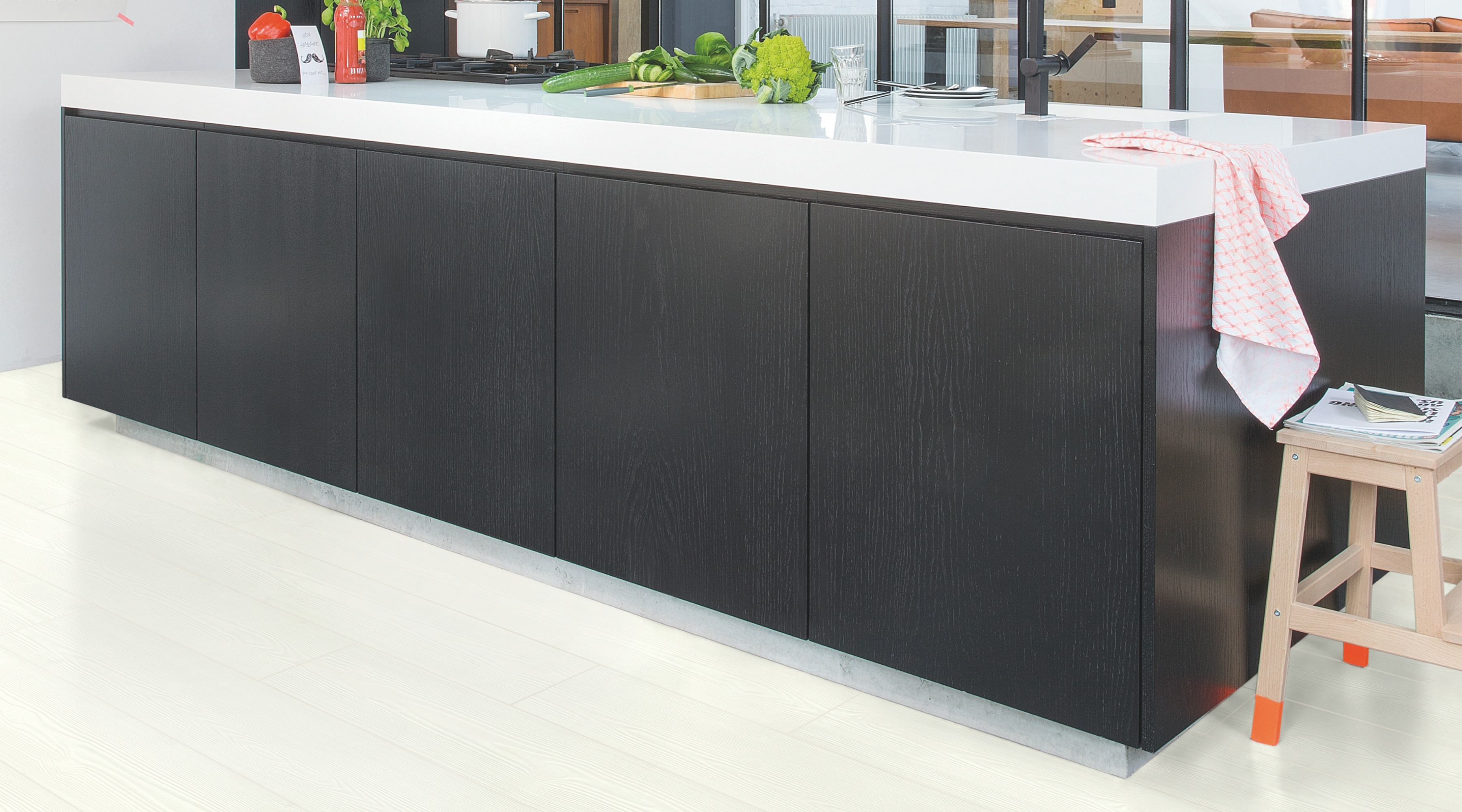 Impressive Ultra - White Planks IMU1859