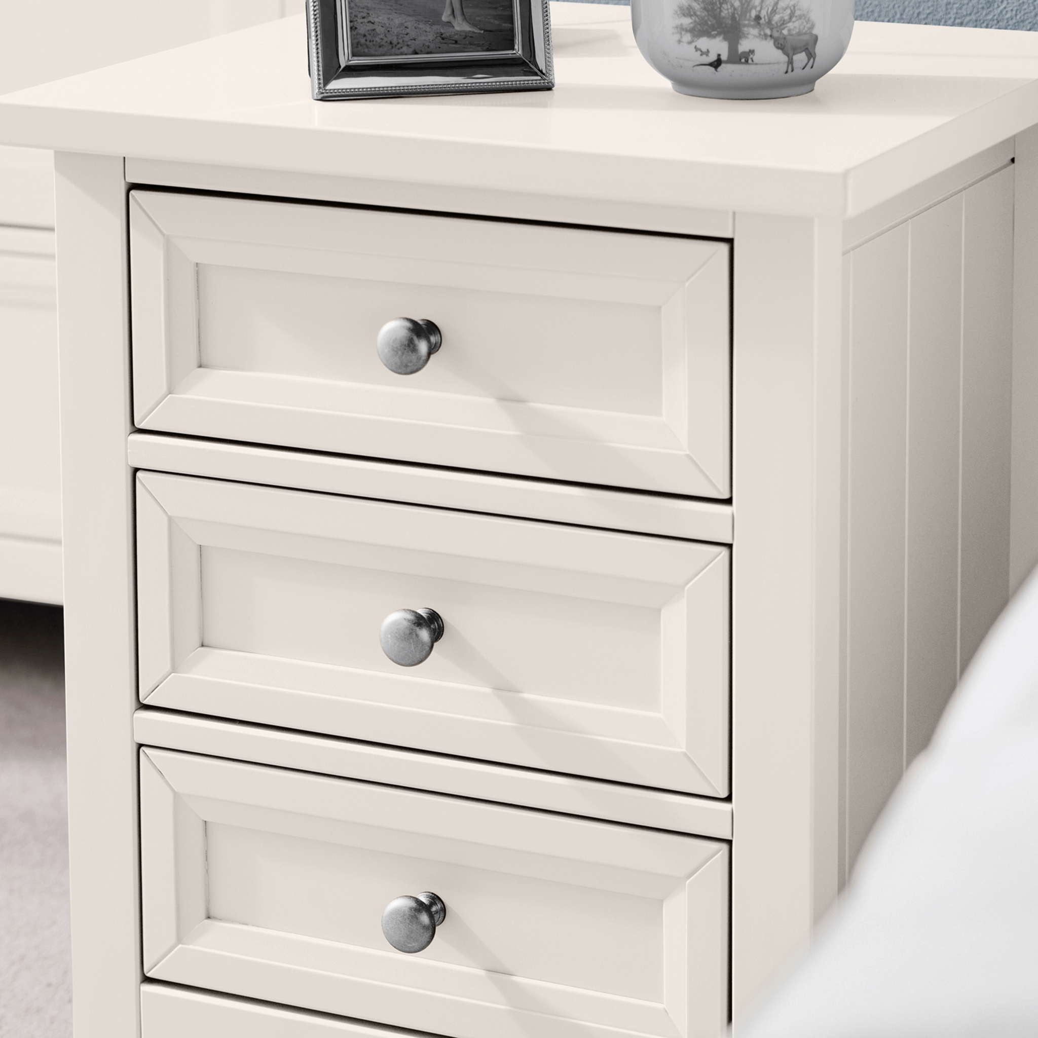 Greenwich 3 Drawer Bedside