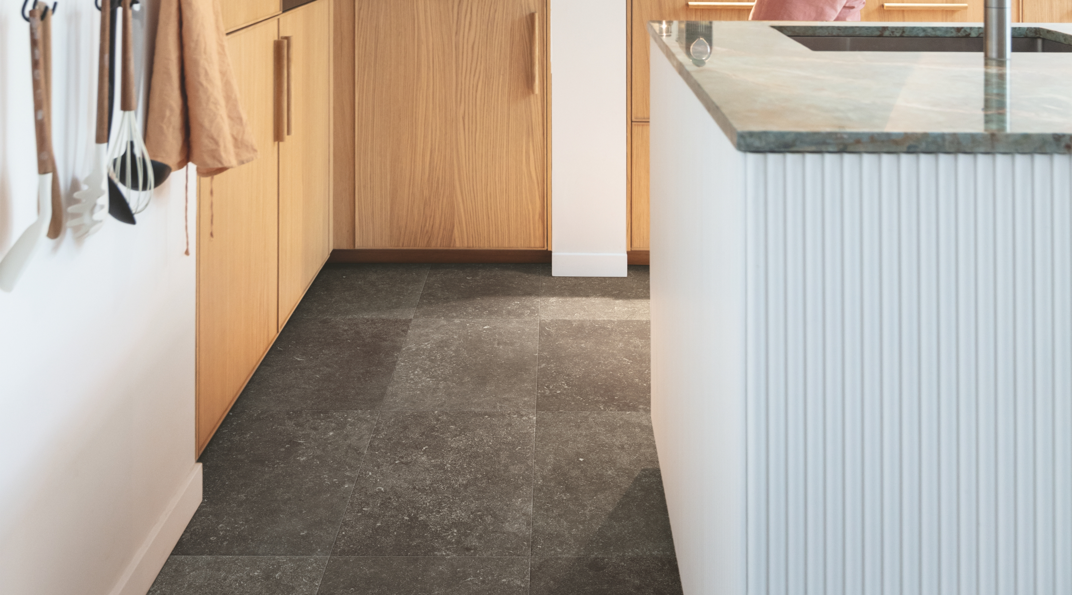 Muse - Fumed Bluestone MUS5484