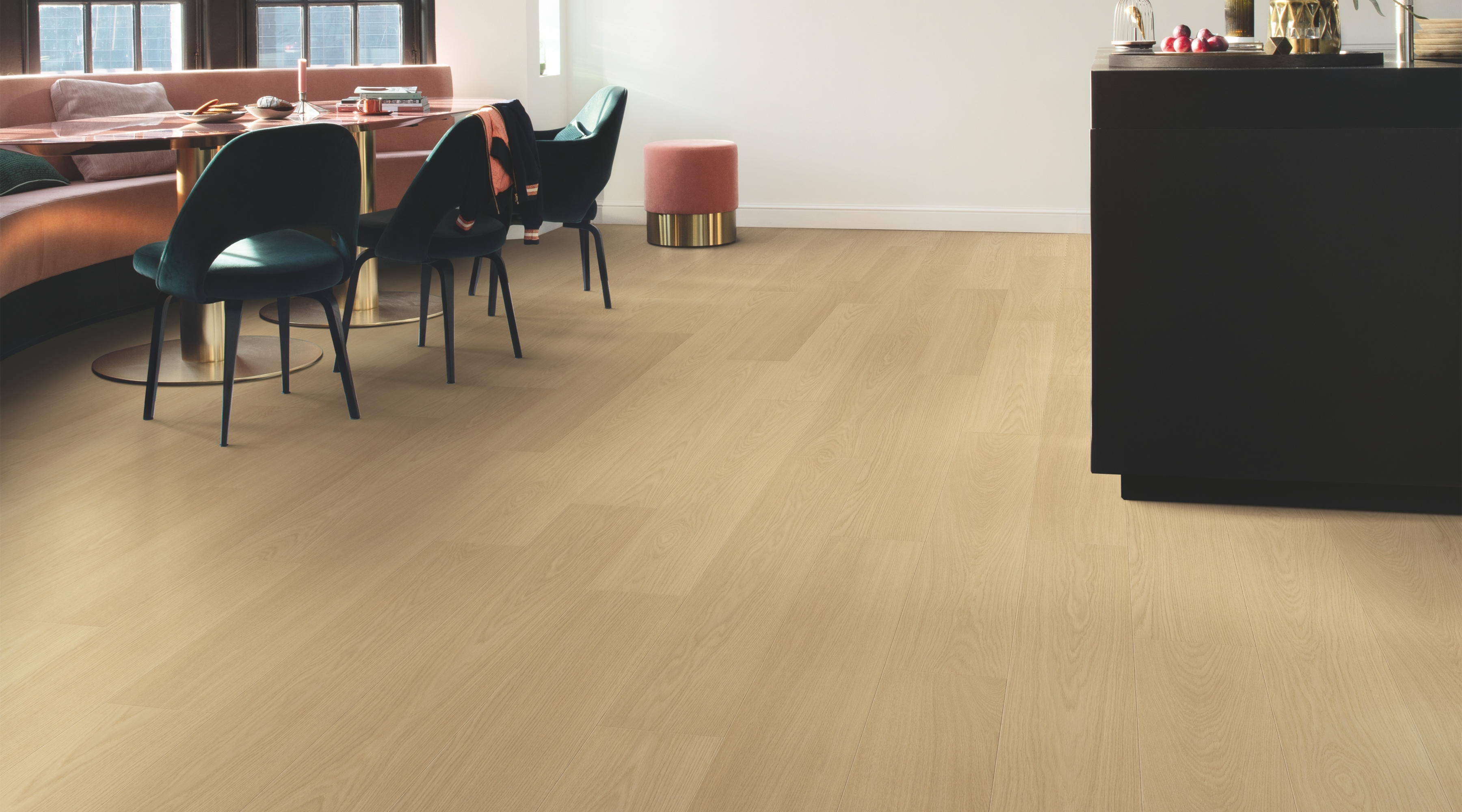Capture - Beige Varnished Oak SIG4750