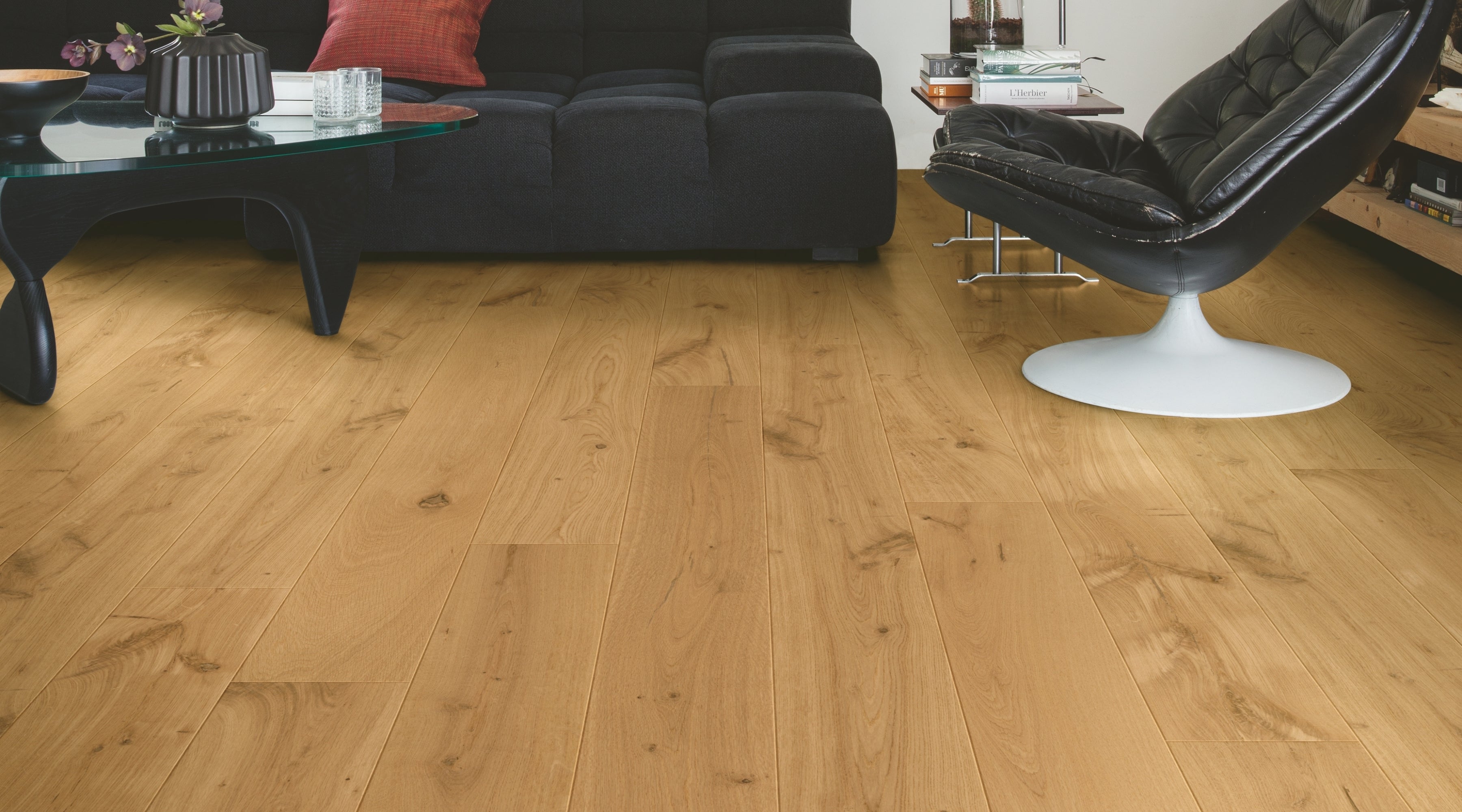 How to Clean Your Wooden Floor in 5 Easy Steps