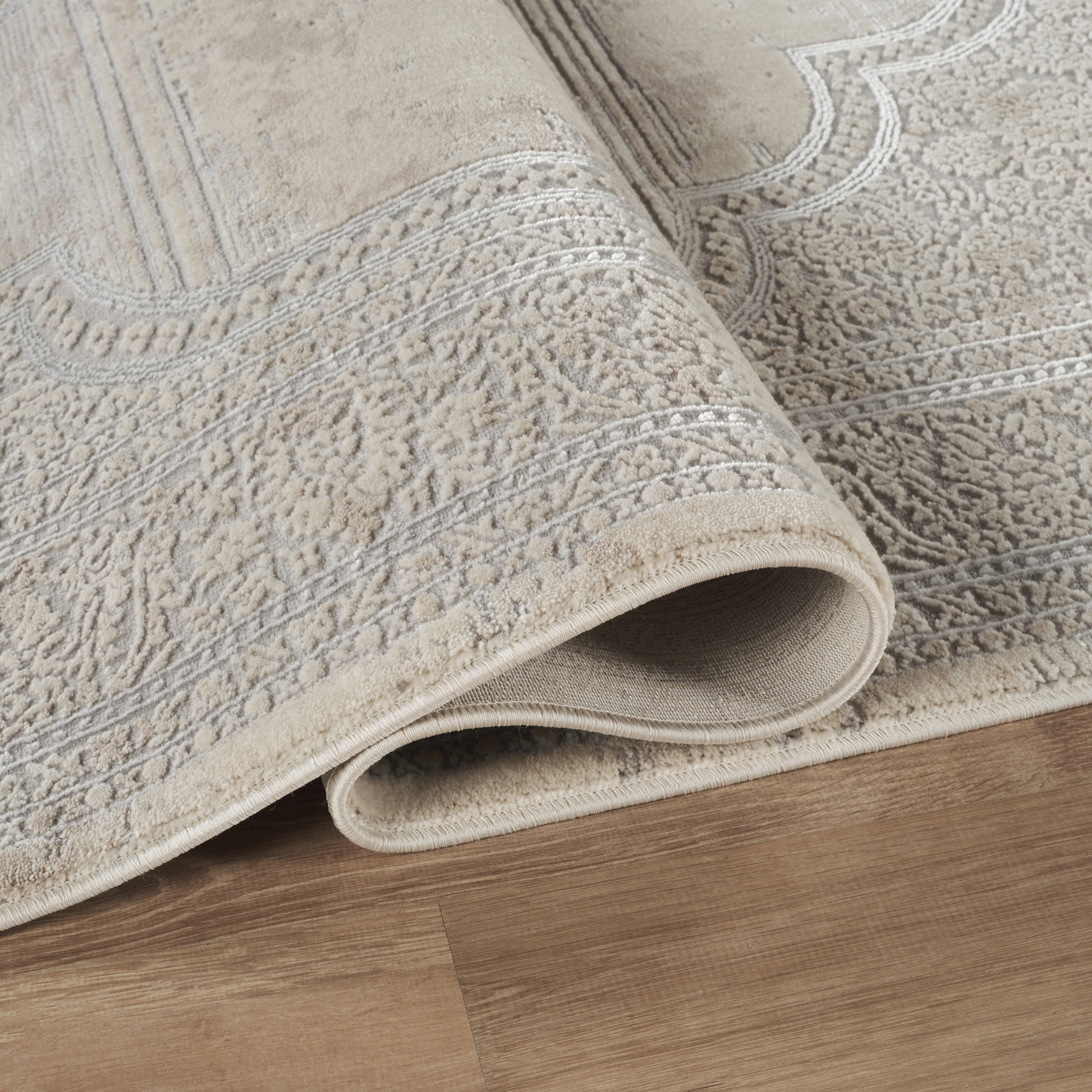 Alvita Plus Parisian-Grey Cream