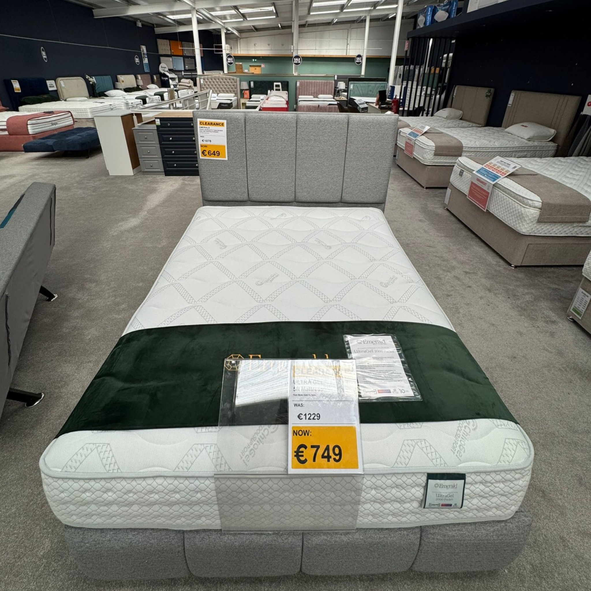 Emerald 5ft Complete Bed-Set