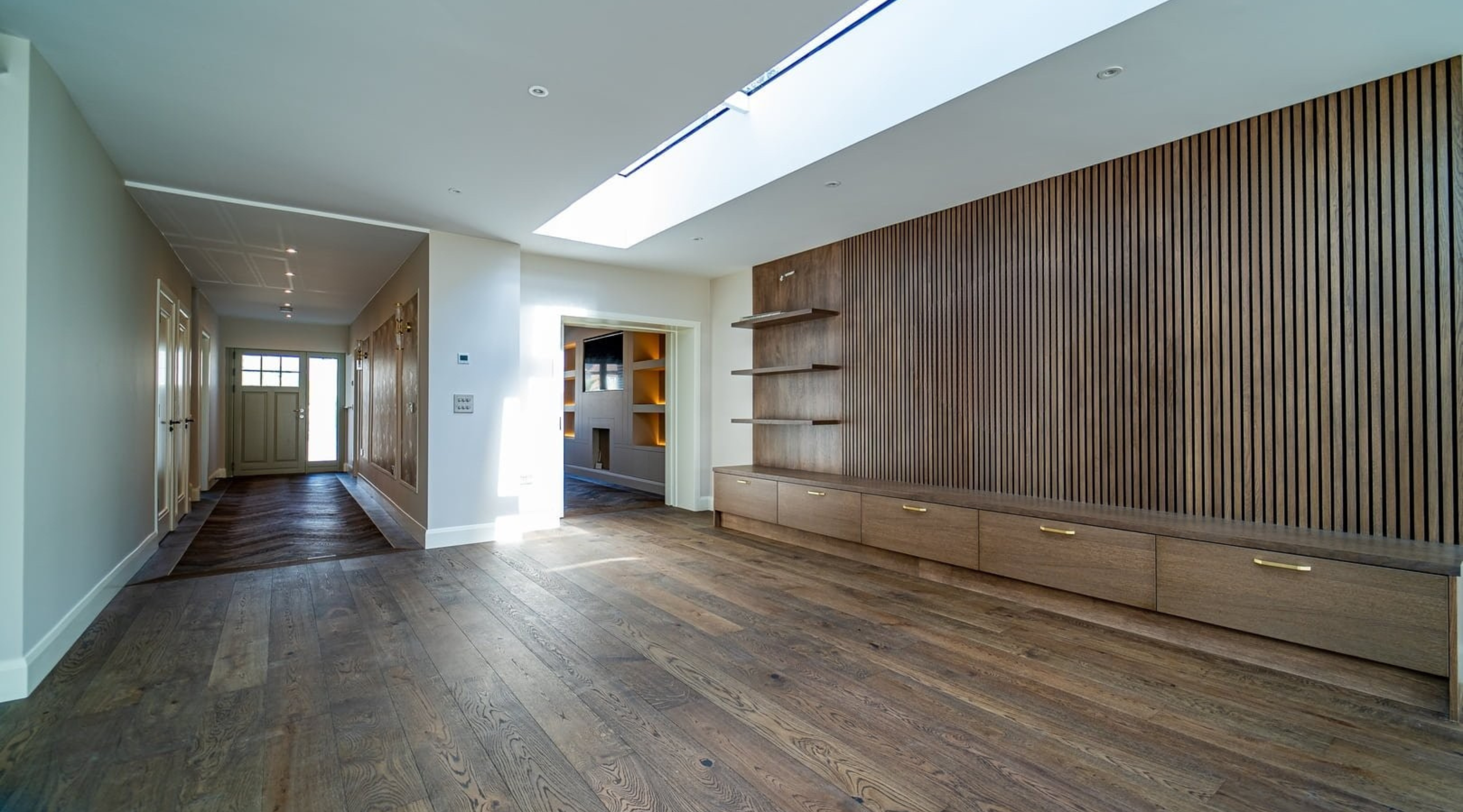 Esco 190mm Engineered Plank Gothic Brushed 14mm