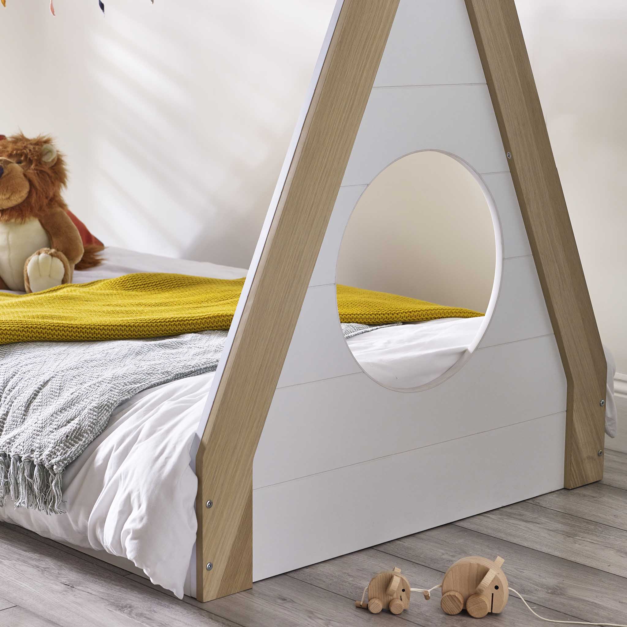 Fair Tent Bed