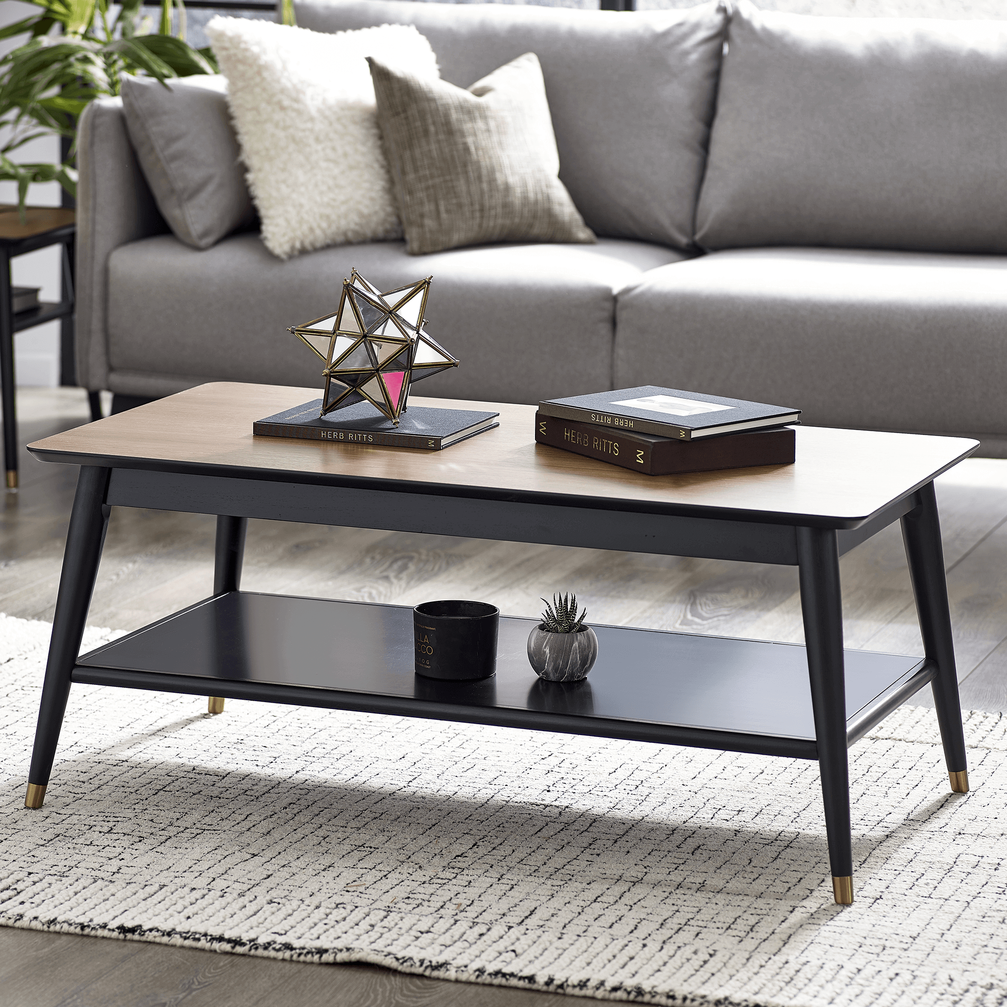 Nashville Coffee Table With Shelf - Walnut & Black