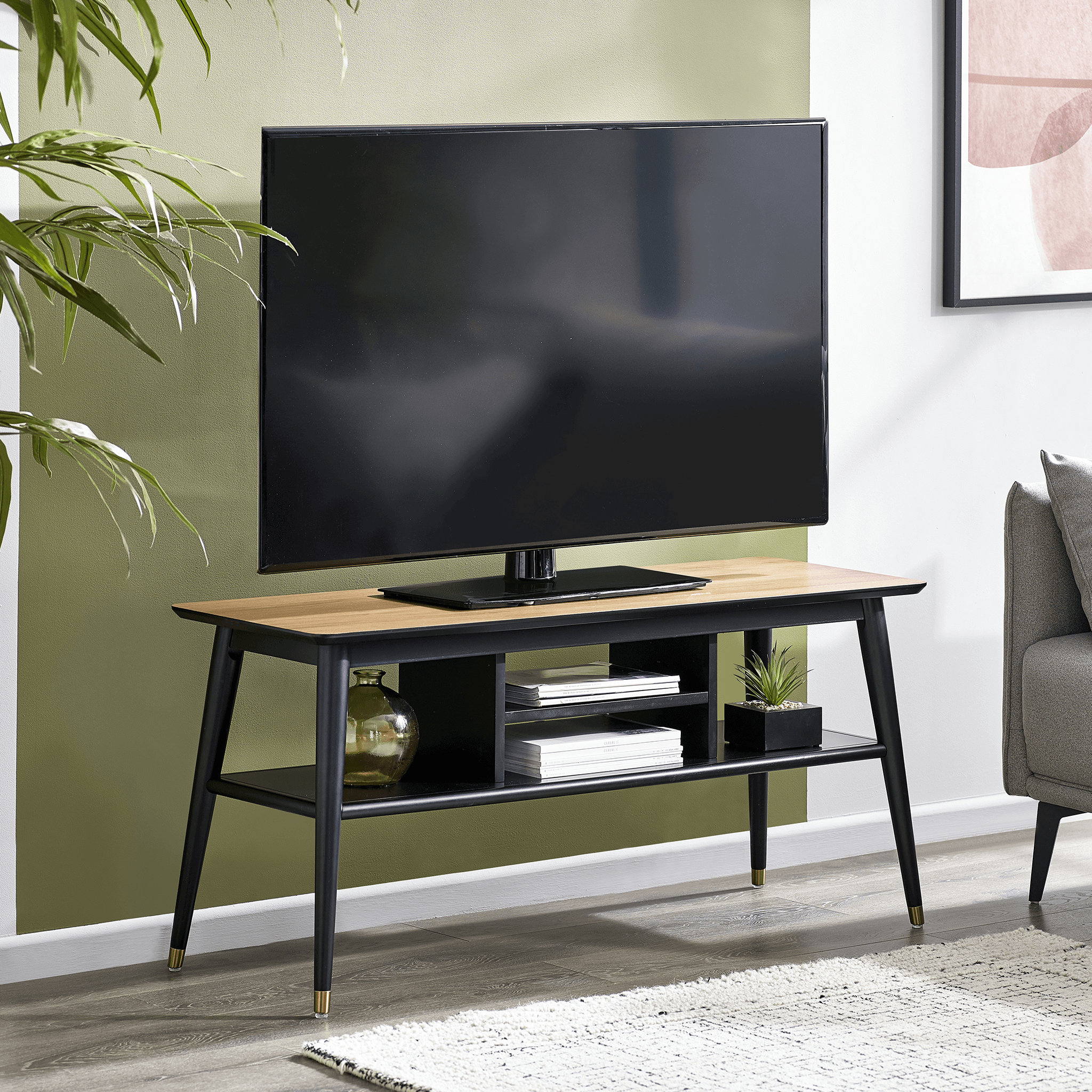 Nashville Media Unit - Walnut & Black