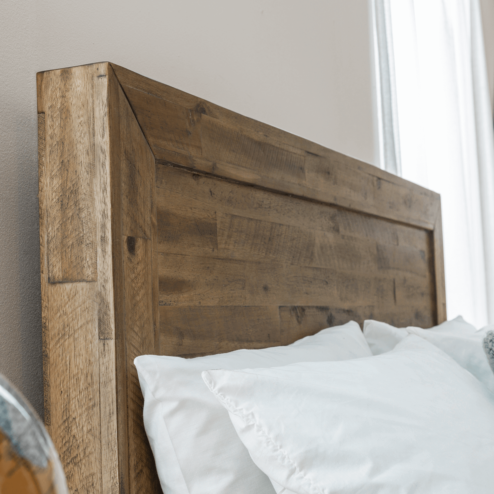 Montana Bedframe