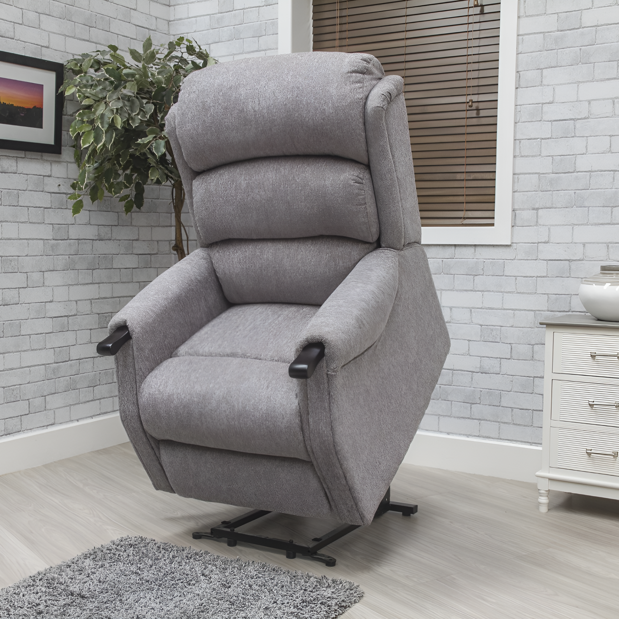 Harrington Lift & Rise Recliner