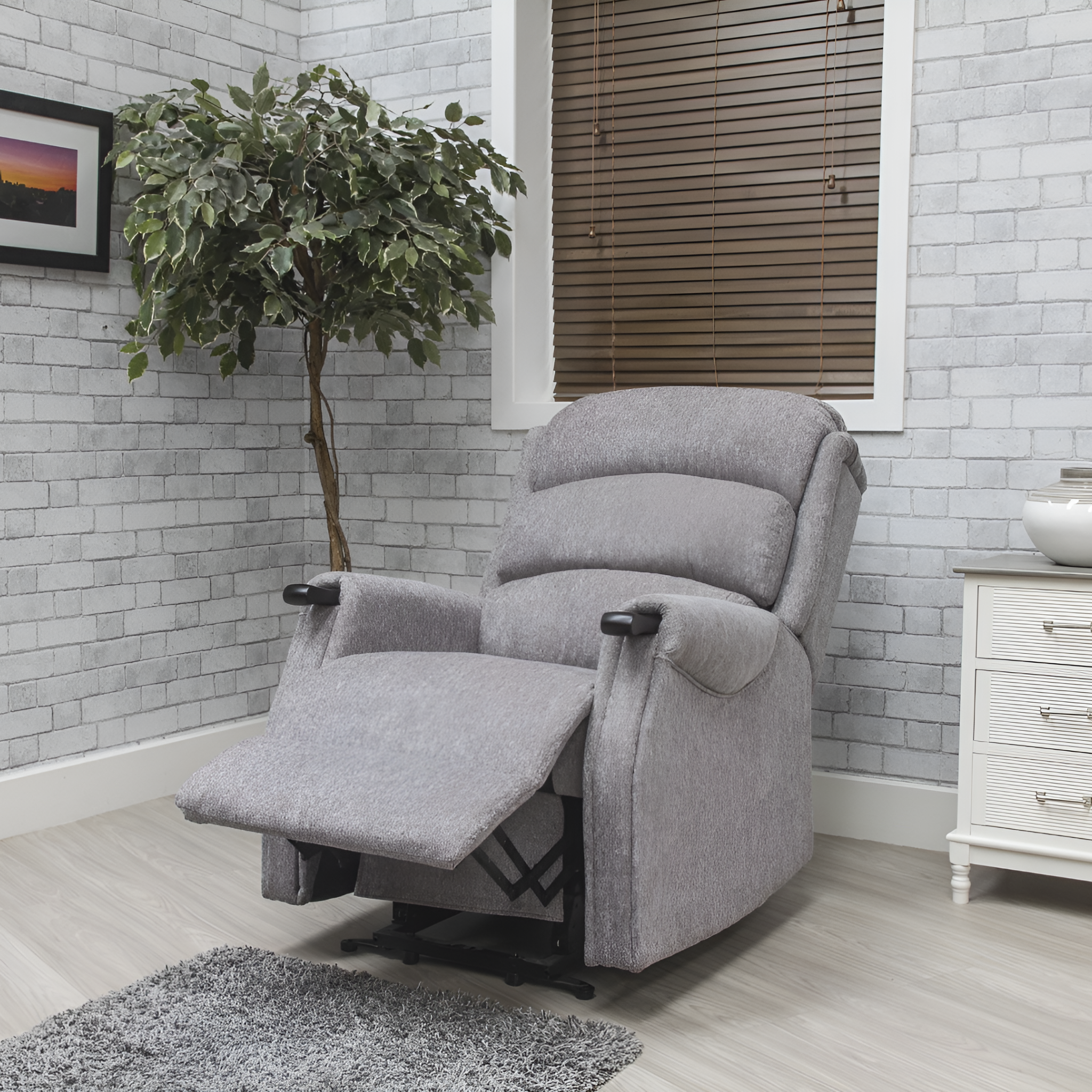 Harrington Lift & Rise Recliner