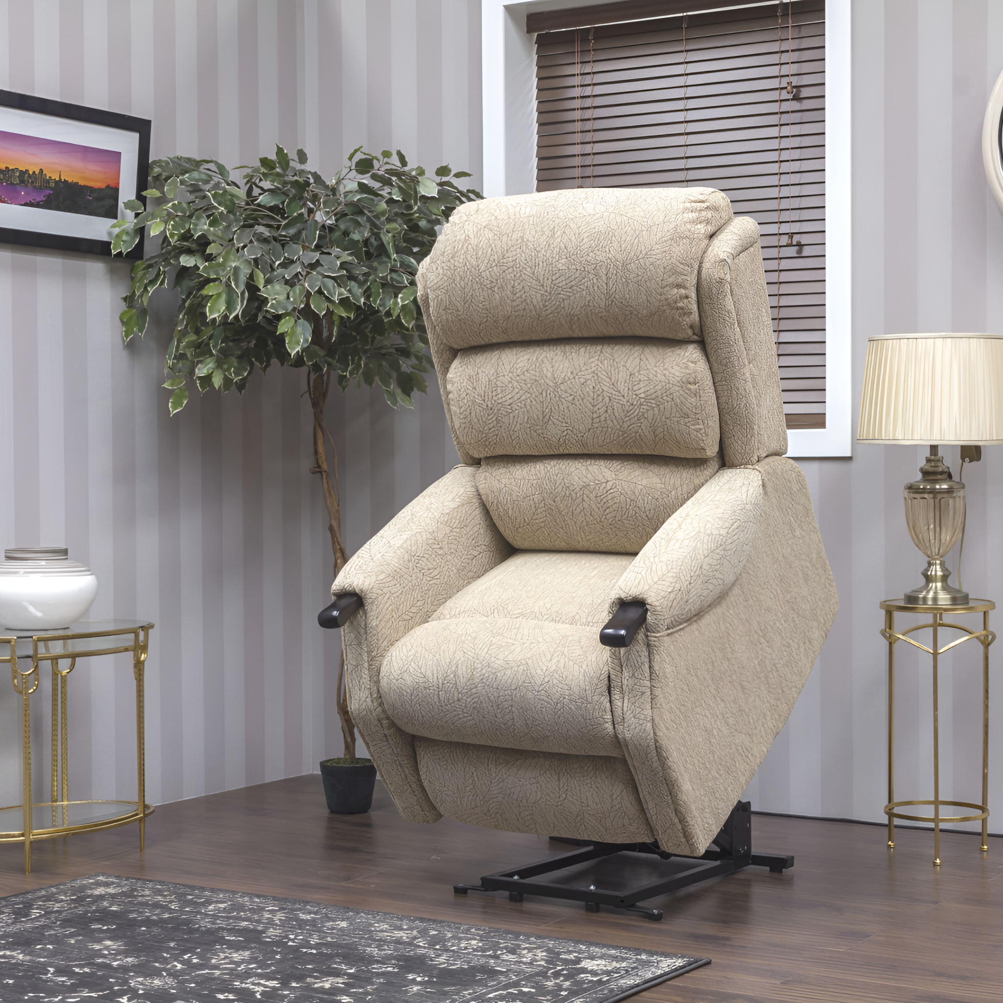 Harrington Lift & Rise Recliner