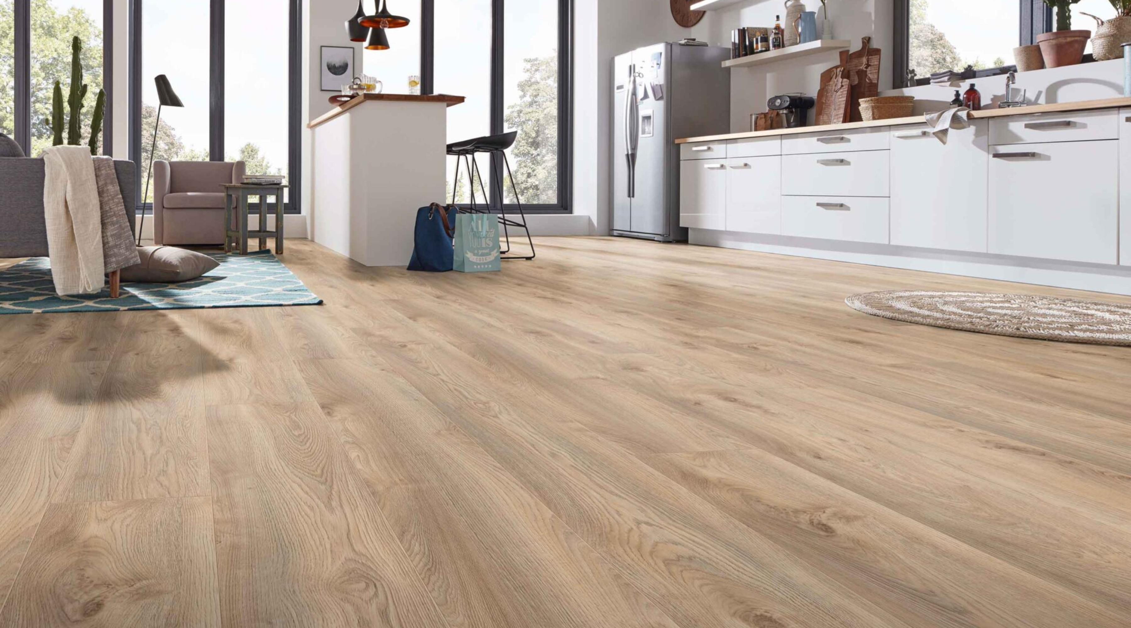 Mammut Plus Wide Long Plank Macro Oak Beige Laminate Flooring AC5