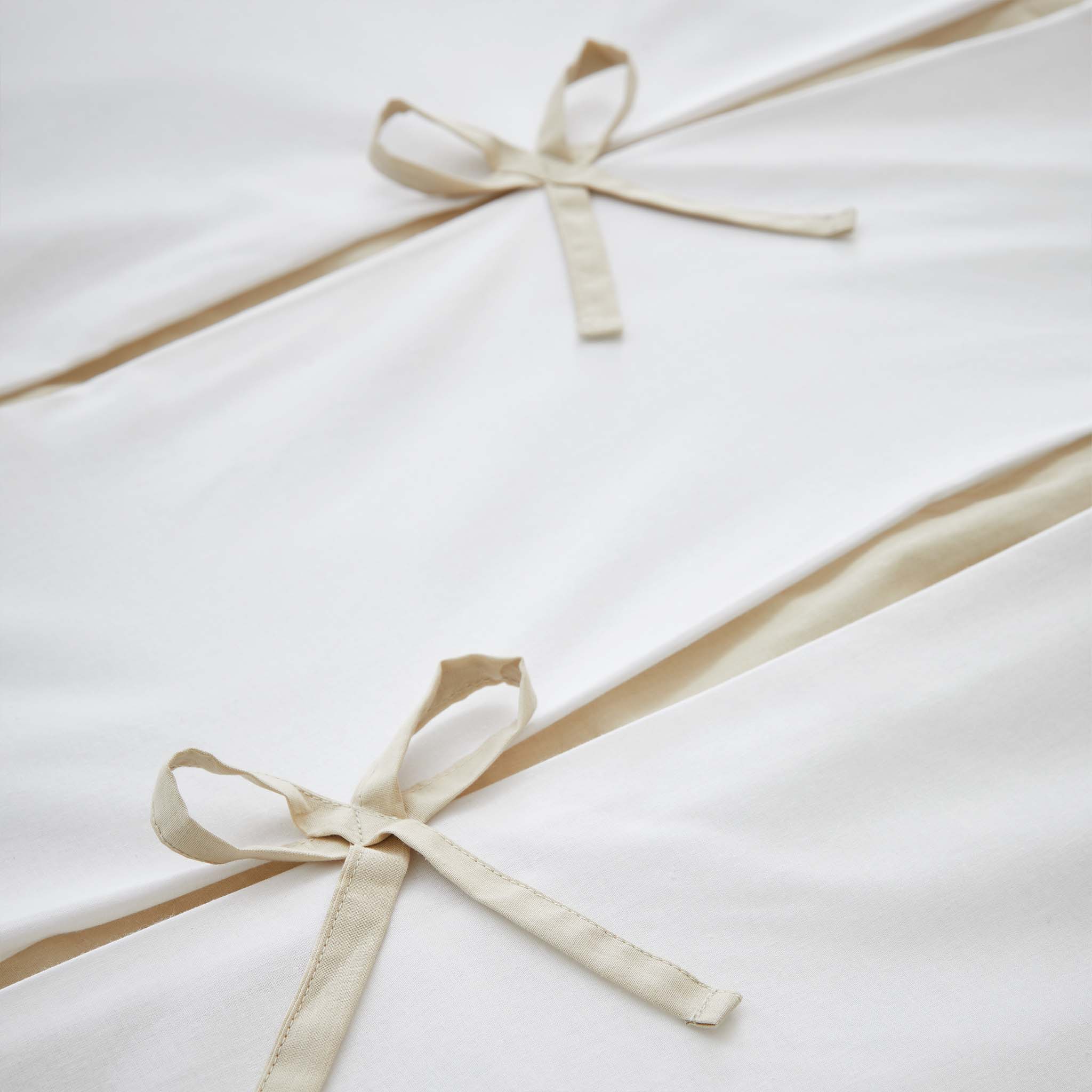 Milo Bow Duvet Set