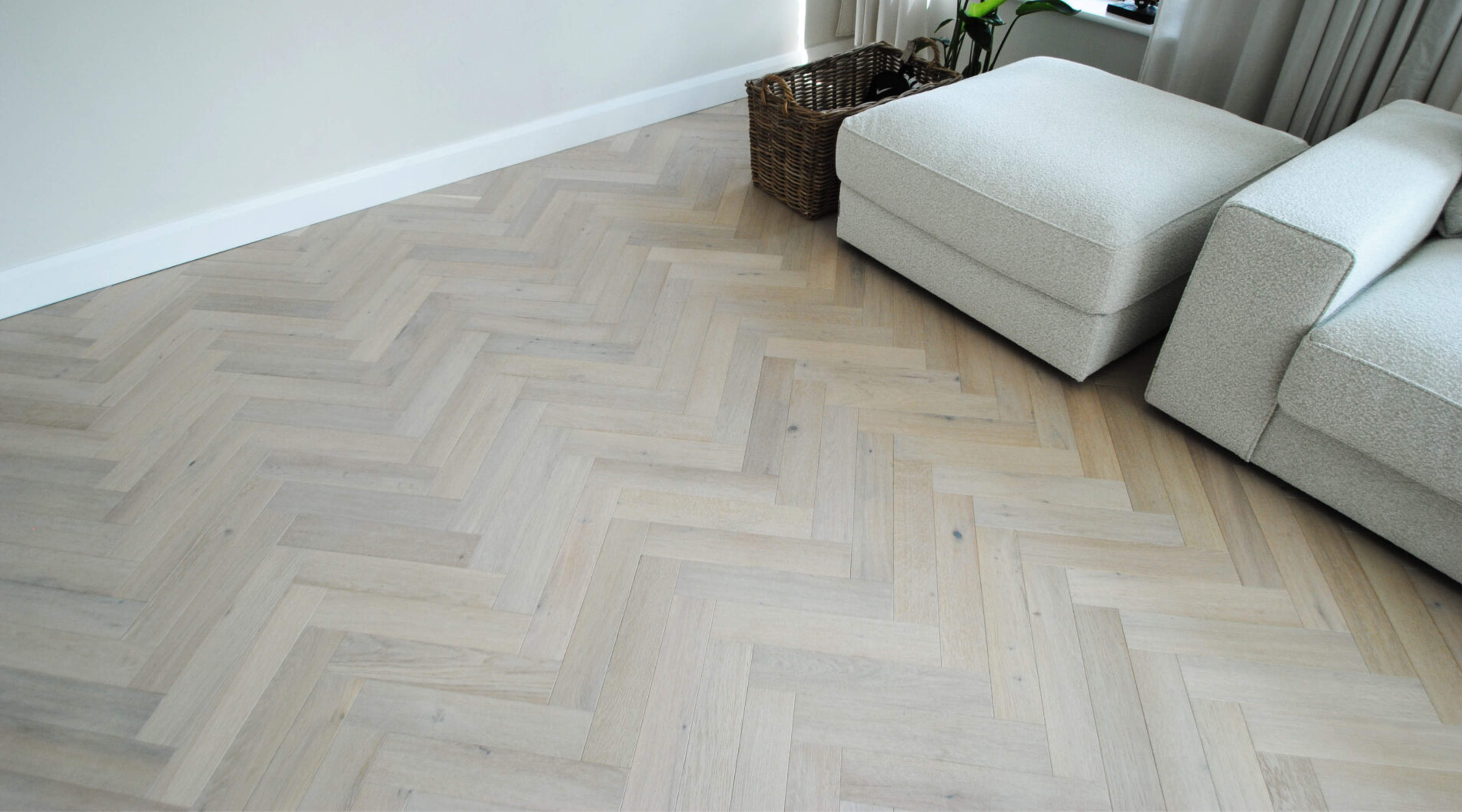 White Oak Engineered Herringbone 14mm gallery image