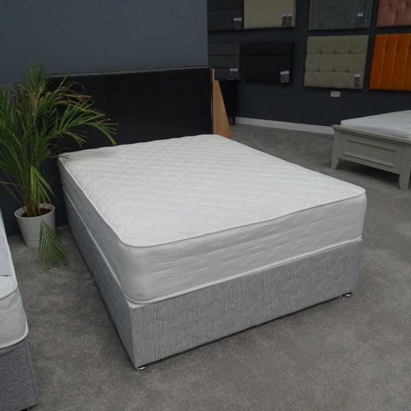 3ft lyon mattress on top of some grey carpet