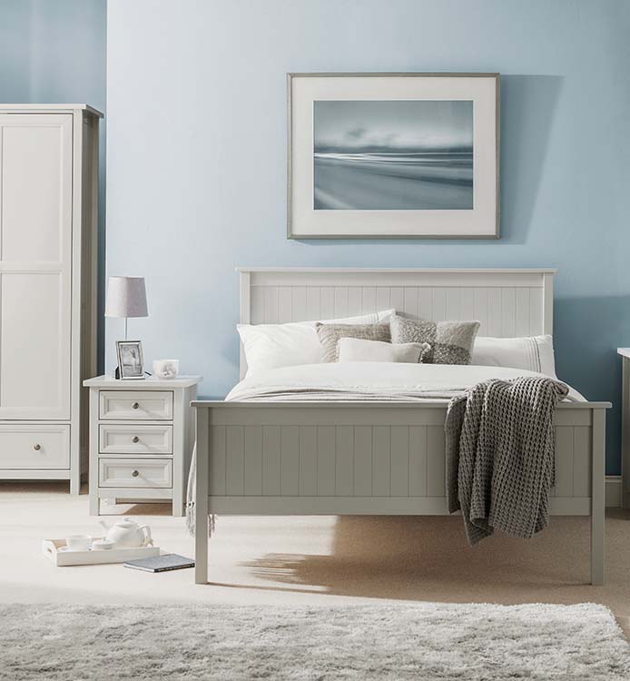 Bedframe & Mattress & Furniture_Des Kelly Interiors_M