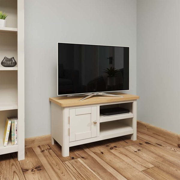 Chateau Dining small tv unit 4