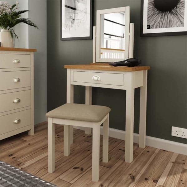Chateau bedroom dressing table 5 2